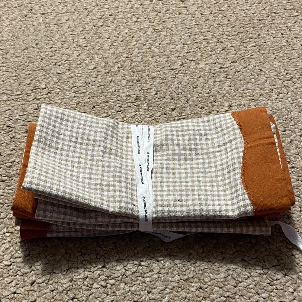 Anthropology cloth 18x18 size napkins burnt orange border , checkered inside NWT
